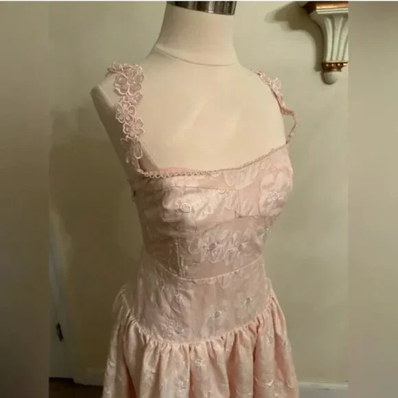 SOLD - Picture 4 of 11